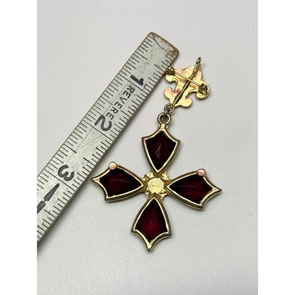 Vintage Accessocraft NYC Red glass Maltese cross brooch pin pendant - Picture 5 of 5